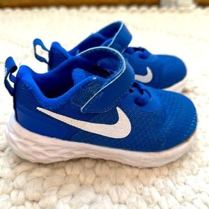 Nike Toddler Boy’s Revolution 6 Sneaker